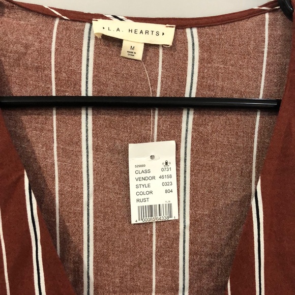 Strip Crop Shirt - Picture 2 of 4